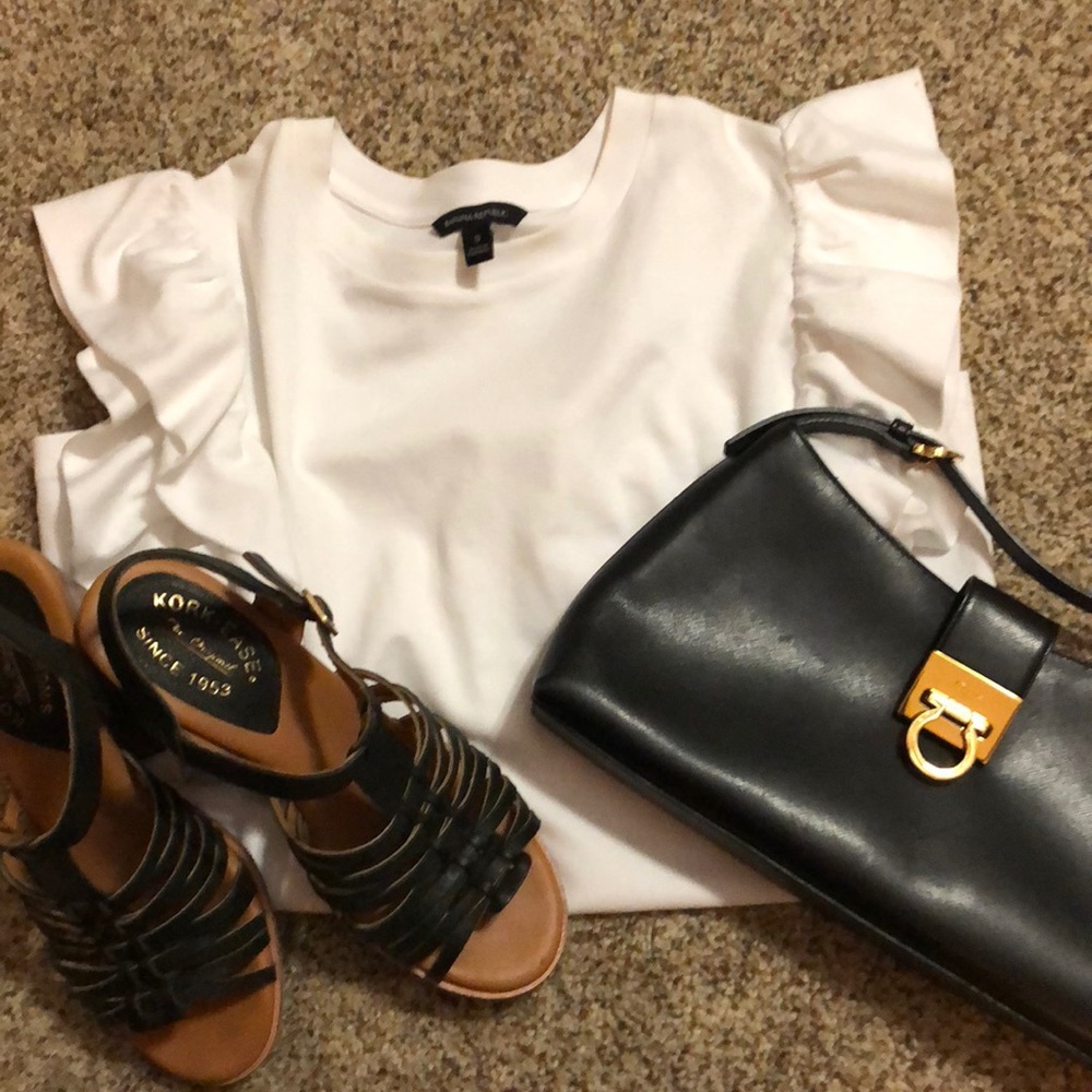 Banana republic white tee with flutter sleeves S